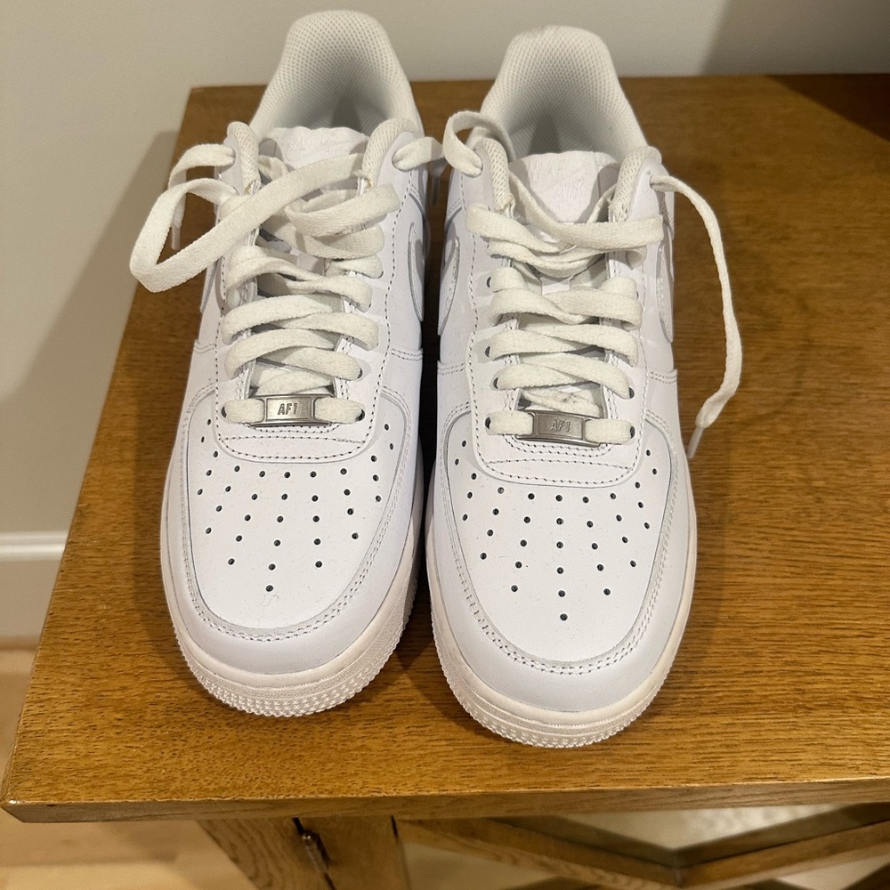 Nike AirForce 1 White Low Top 8.5 Men